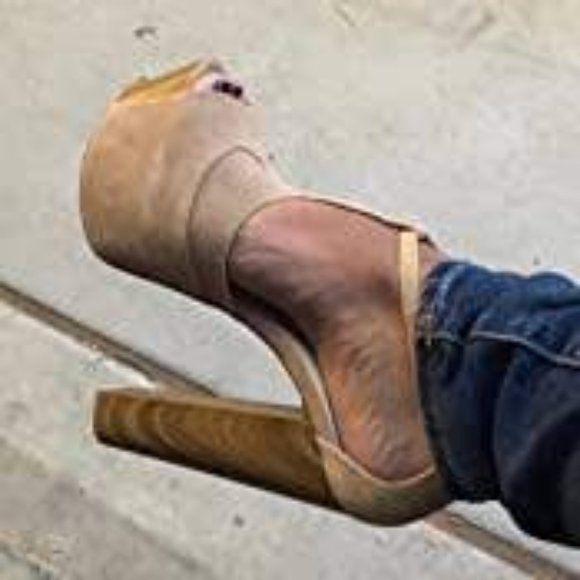 COPY - Jessica Simpson Dany Platforms ~~ICONIC~~ in real Suede Rare size 12 ~~H… - Picture 6 of 8